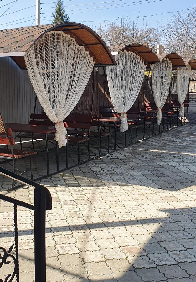 Hotel Konus Falesti Luaran gambar
