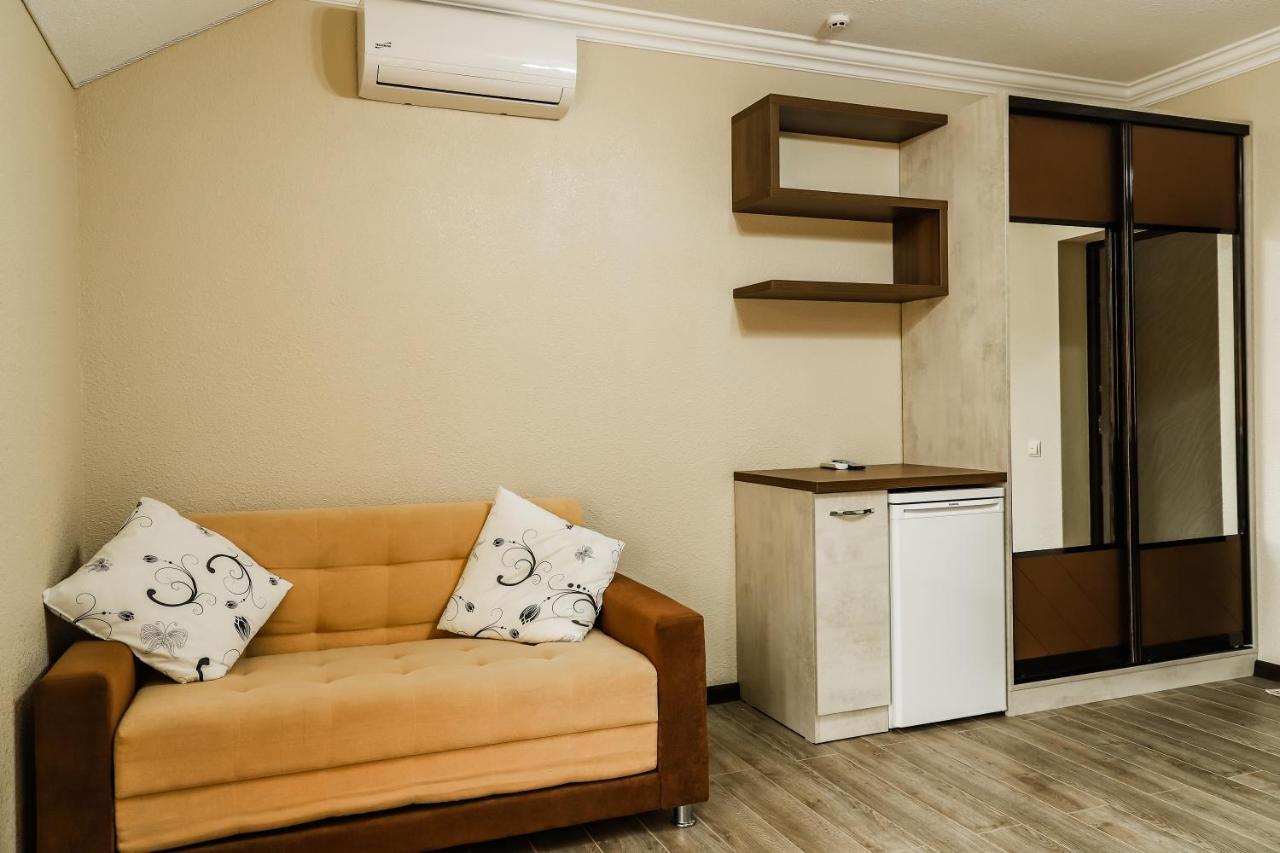 Hotel Konus Falesti Luaran gambar