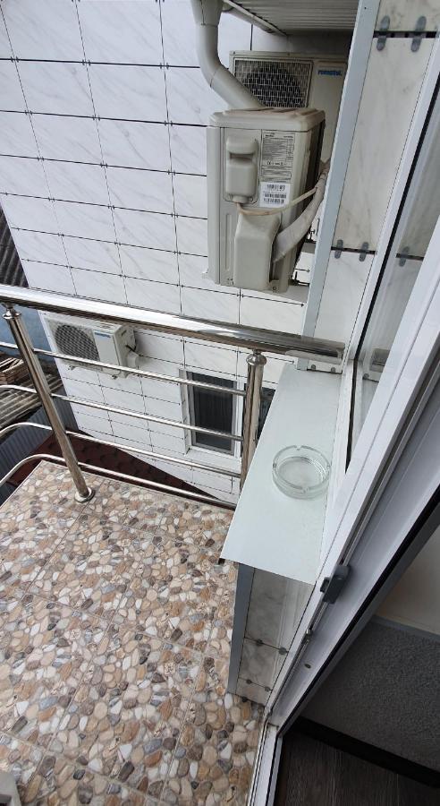 Hotel Konus Falesti Luaran gambar