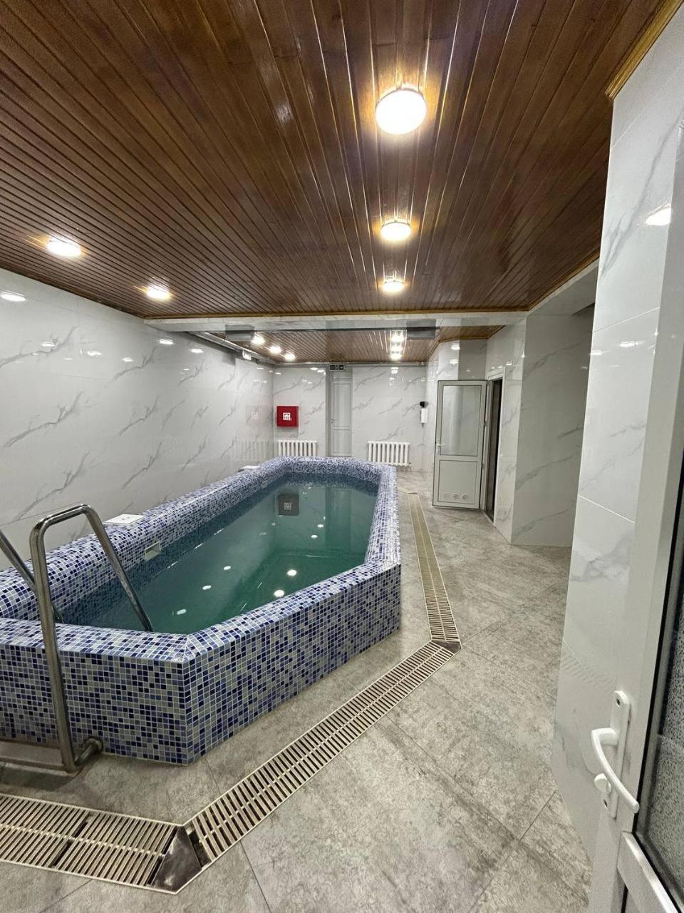 Hotel Konus Falesti Luaran gambar