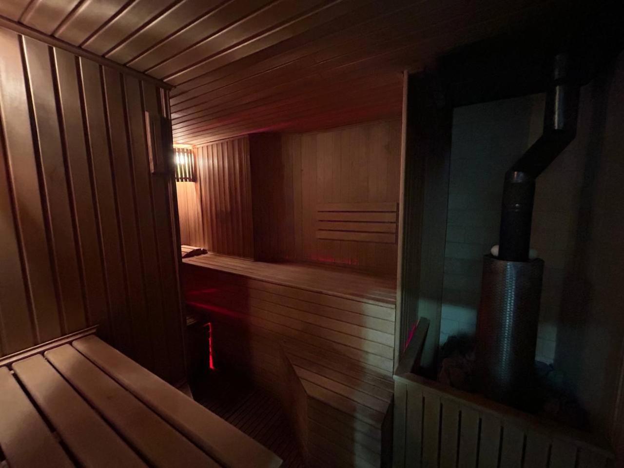 Hotel Konus Falesti Luaran gambar